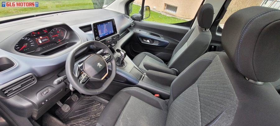 <span style= "color: red">VENDU</span>  PEUGEOT Rifter 1.5l BlueHDI 16V 100 ch S&S Standard Allure – Image 19
