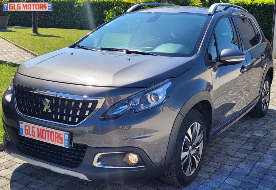 <span style= "color: red">VENDU</span>  PEUGEOT 2008 Phase 2 1.2l THP 110 Puretech 12V FAP Allure S&S EAT6 – Image 5