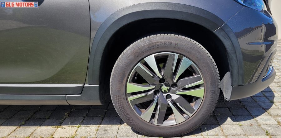 <span style= "color: red">VENDU</span>  PEUGEOT 2008 Phase 2 1.2l THP 110 Puretech 12V FAP Allure S&S EAT6 – Image 14