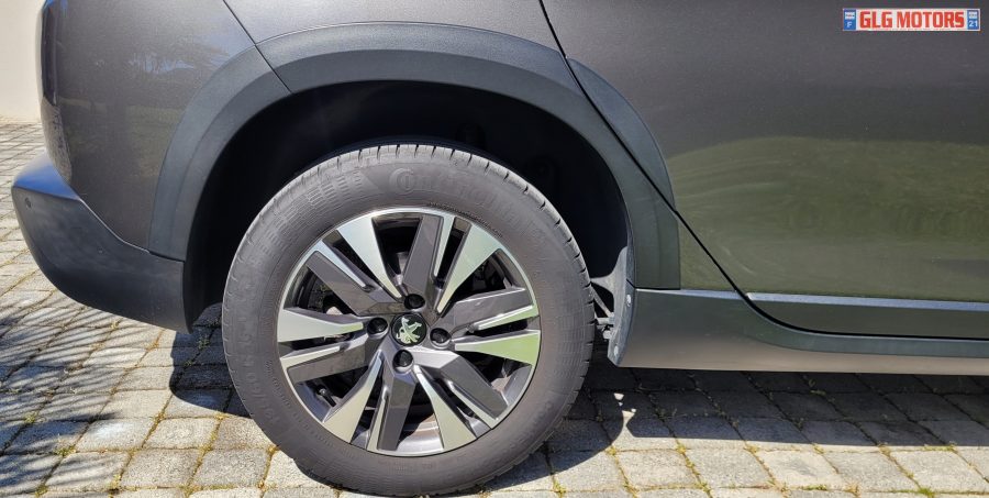 <span style= "color: red">VENDU</span>  PEUGEOT 2008 Phase 2 1.2l THP 110 Puretech 12V FAP Allure S&S EAT6 – Image 15