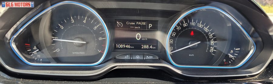 <span style= "color: red">VENDU</span>  PEUGEOT 2008 Phase 2 1.2l THP 110 Puretech 12V FAP Allure S&S EAT6 – Image 27