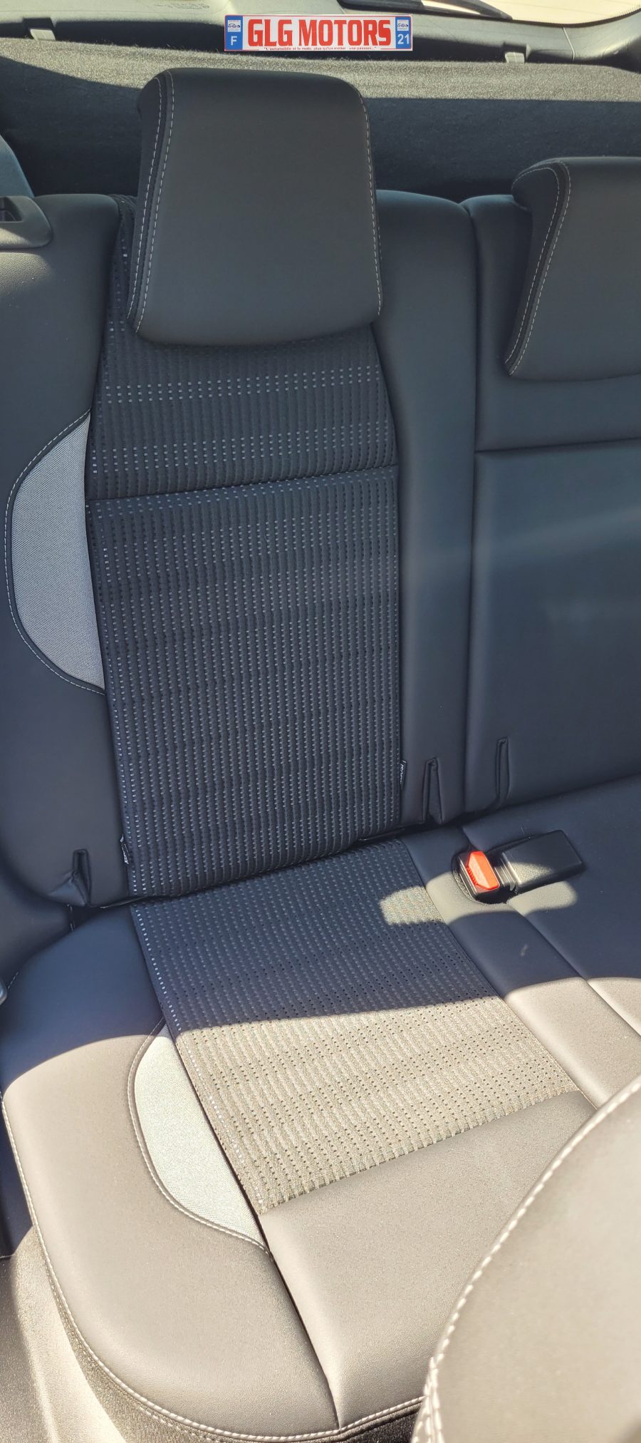 <span style= "color: red">VENDU</span>  PEUGEOT 2008 Phase 2 1.2l THP 110 Puretech 12V FAP Allure S&S EAT6 – Image 39