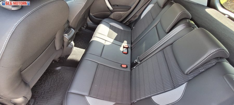 <span style= "color: red">VENDU</span>  PEUGEOT 2008 Phase 2 1.2l THP 110 Puretech 12V FAP Allure S&S EAT6 – Image 40