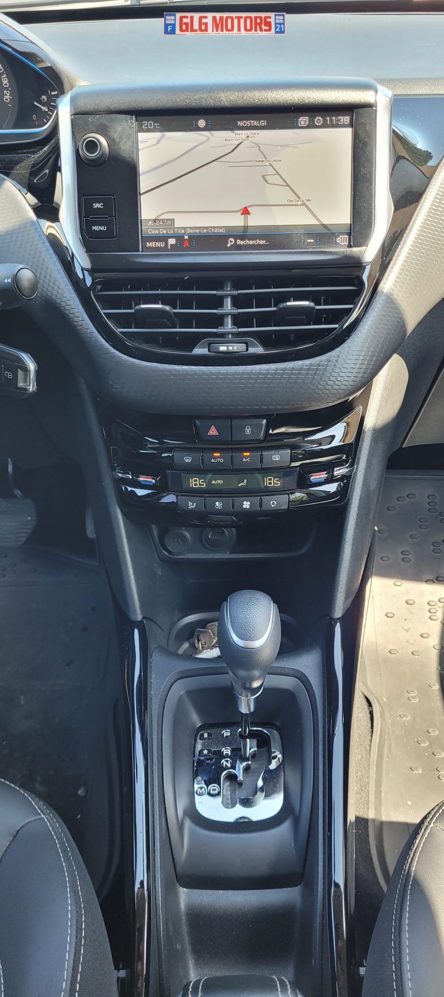 <span style= "color: red">VENDU</span>  PEUGEOT 2008 Phase 2 1.2l THP 110 Puretech 12V FAP Allure S&S EAT6 – Image 30
