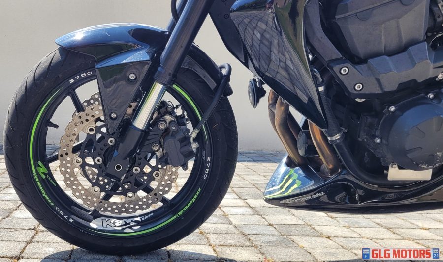 <span style= "color: red">VENDU</span>  VENDU  KAWASAKI Z 750 – Image 16