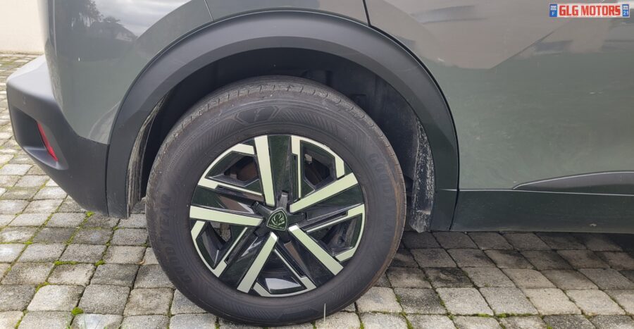 PEUGEOT 2008 II Phase 2 e-2008 100kW 136 cv Active – Image 16