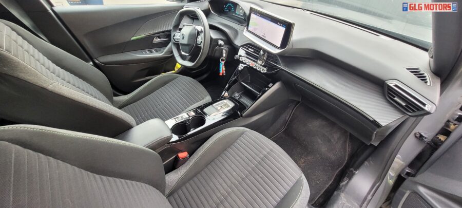 PEUGEOT 2008 II Phase 2 e-2008 100kW 136 cv Active – Image 20