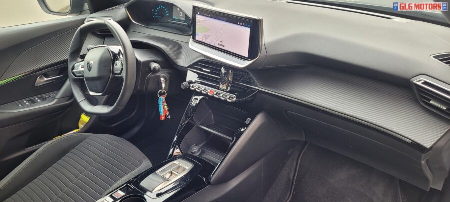 PEUGEOT 2008 II Phase 2 e-2008 100kW 136 cv Active – Image 21