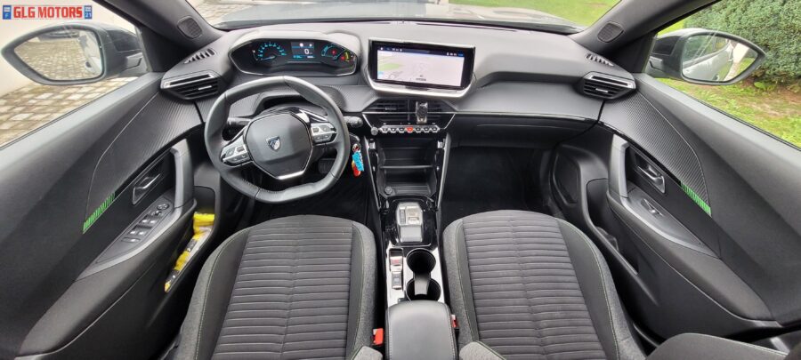 PEUGEOT 2008 II Phase 2 e-2008 100kW 136 cv Active – Image 22