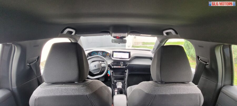 PEUGEOT 2008 II Phase 2 e-2008 100kW 136 cv Active – Image 37