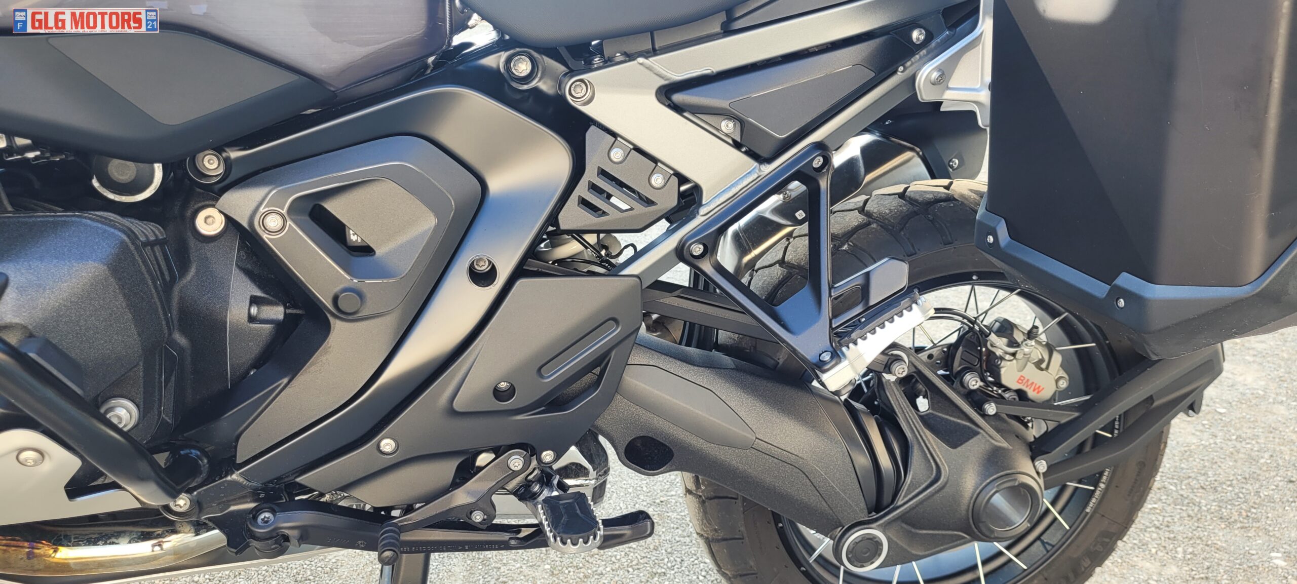 BMW R 1300 GS Adventure Triple Black – Image 16