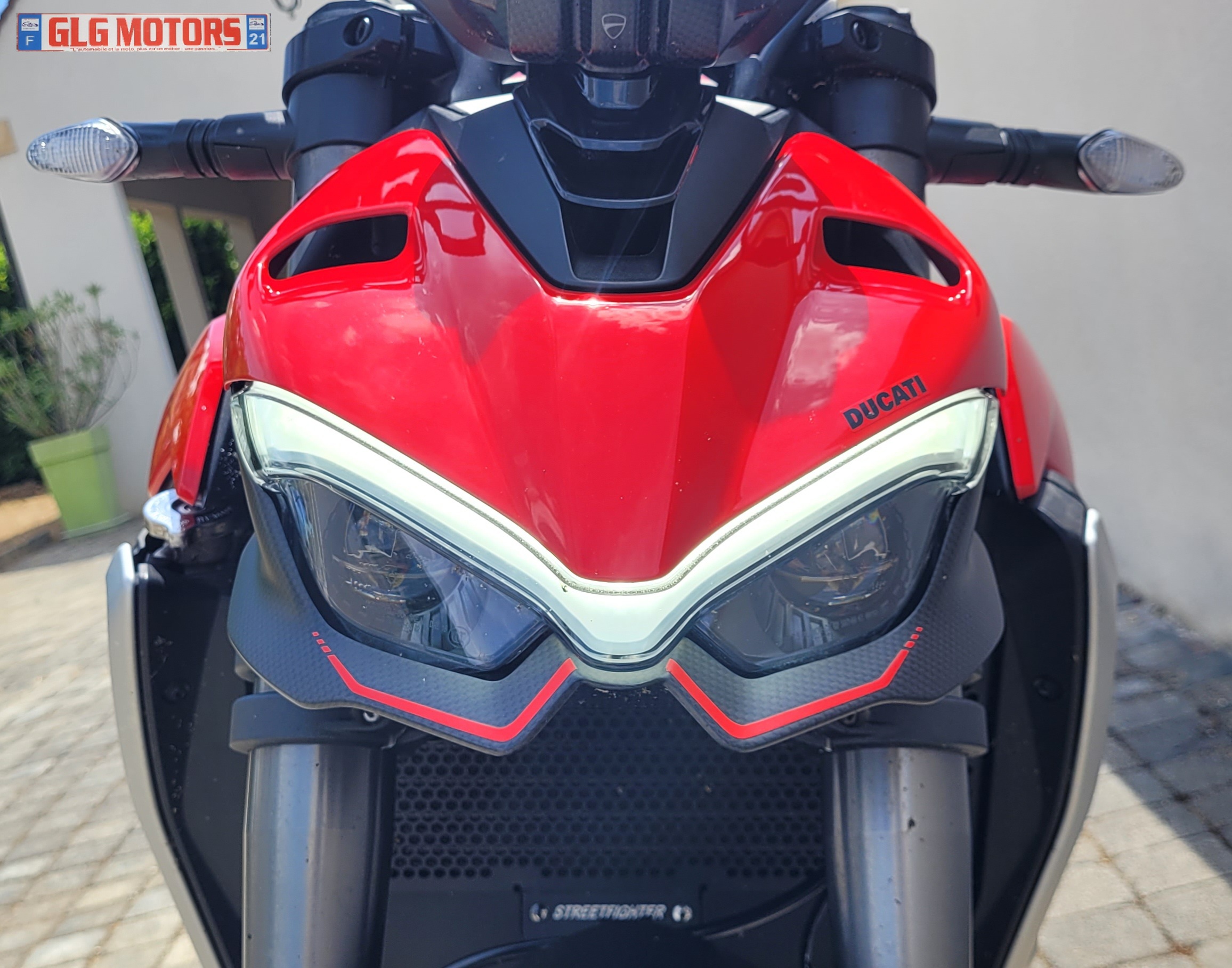 DUCATI Streetfighter 955 V2 – Image 15