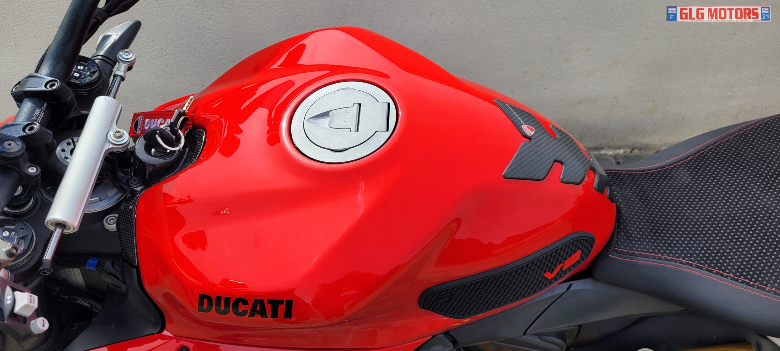 DUCATI Streetfighter 955 V2 – Image 32